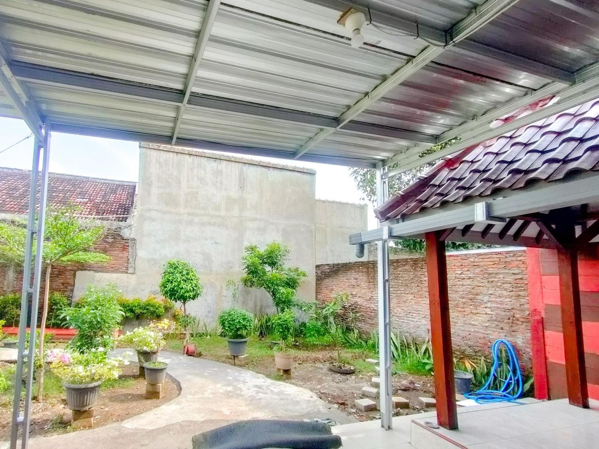 Hotel Reddoorz Syariah At Graha Adi Karya Kartasura Kartosuro Exteriér fotografie